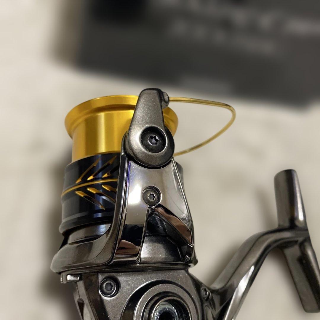 【極美品】シマノ 17ソアレCI4+ 2000SHG 替スプール付