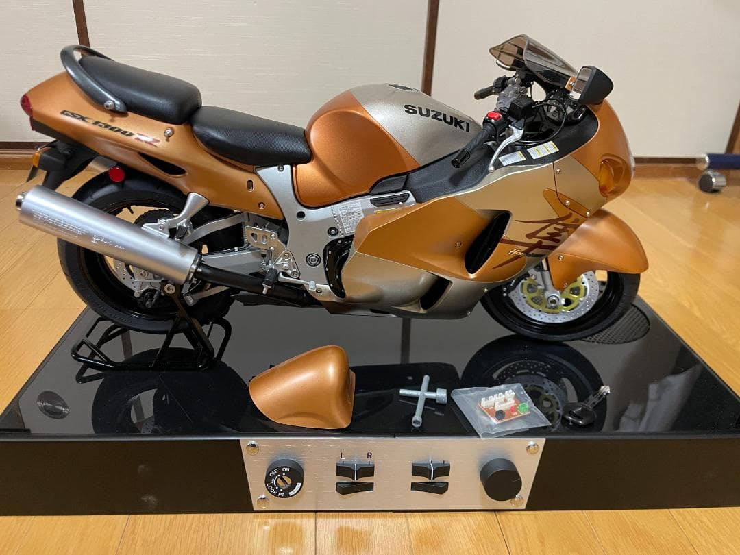 ディアゴスティーニ 隼 DeAgostiniハヤブサGSX1300R