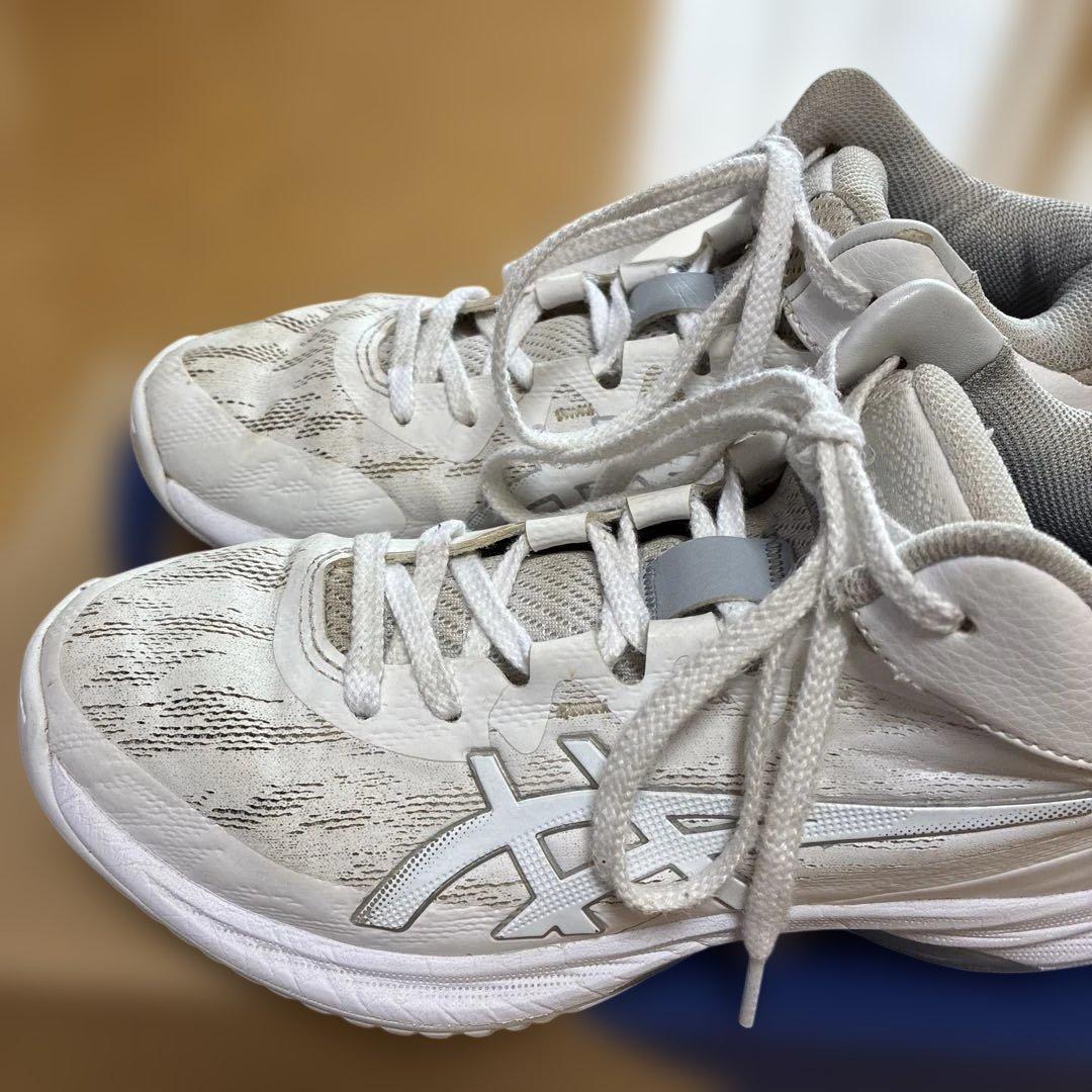 【美品】asics バスケットボールシューズ　ゲルフープV17 23.5㎝