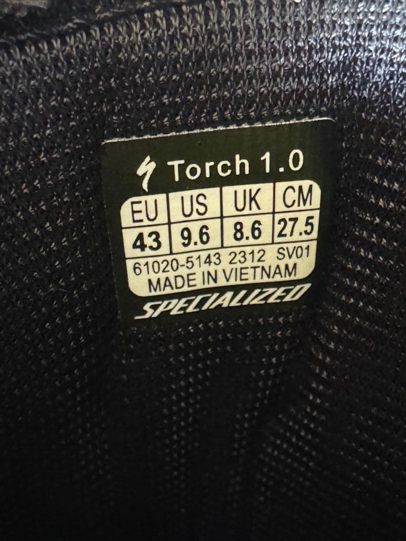 SPECIALIZED スペシャライズドTORCH1.0 43EU 27.5CM