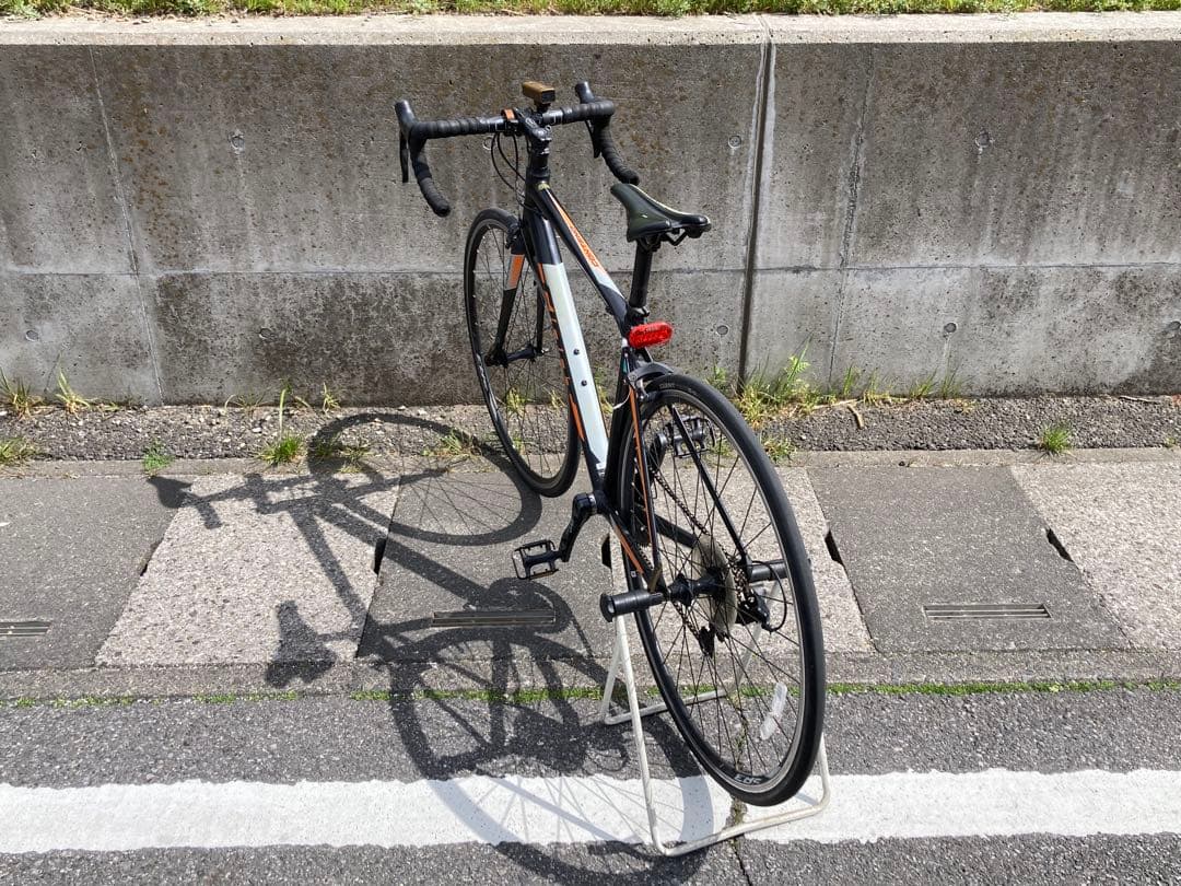 2018年モデル ジャイアント コンテンド 1 GIANT CONTEND 1