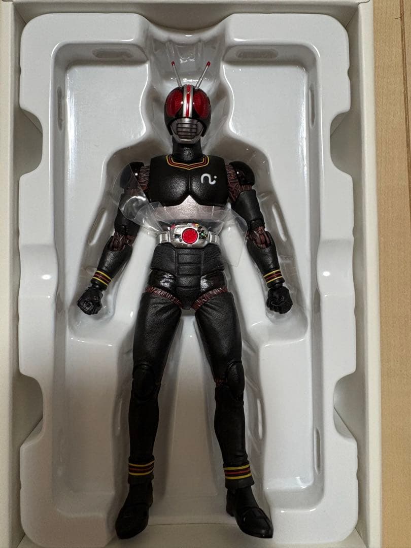 S.H.Figuarts（真骨彫製法） 仮面ライダーBLACK＋シャドームーン