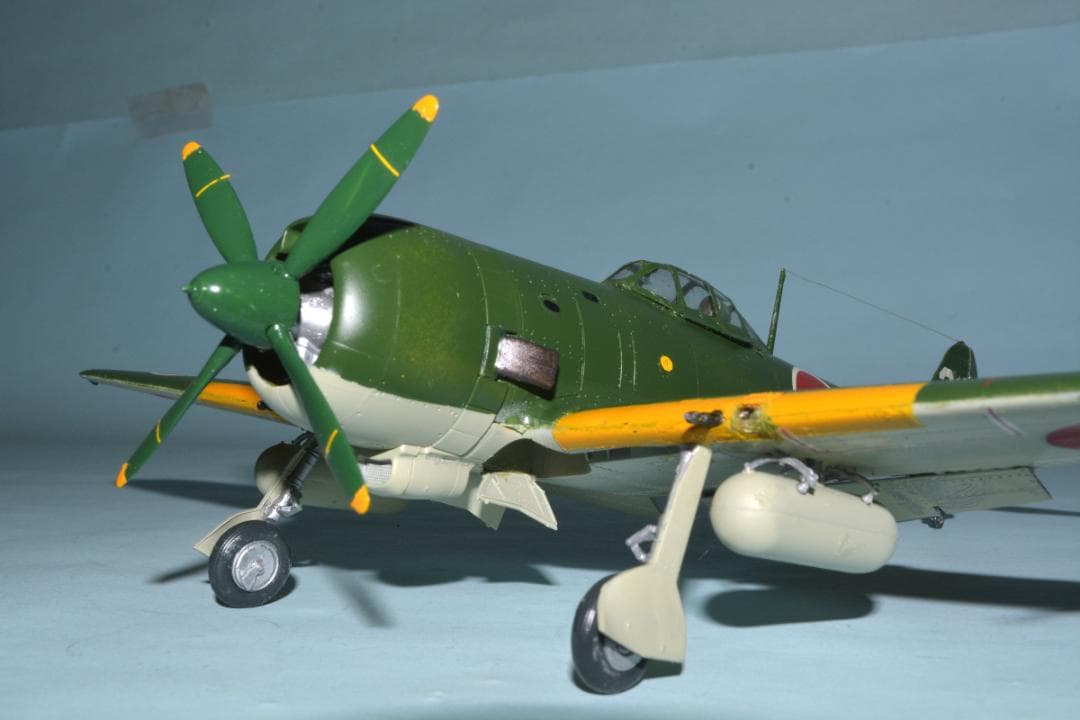 [完成品]　1/48スケール　日本陸軍　四式戦闘機『疾風』増加試作機