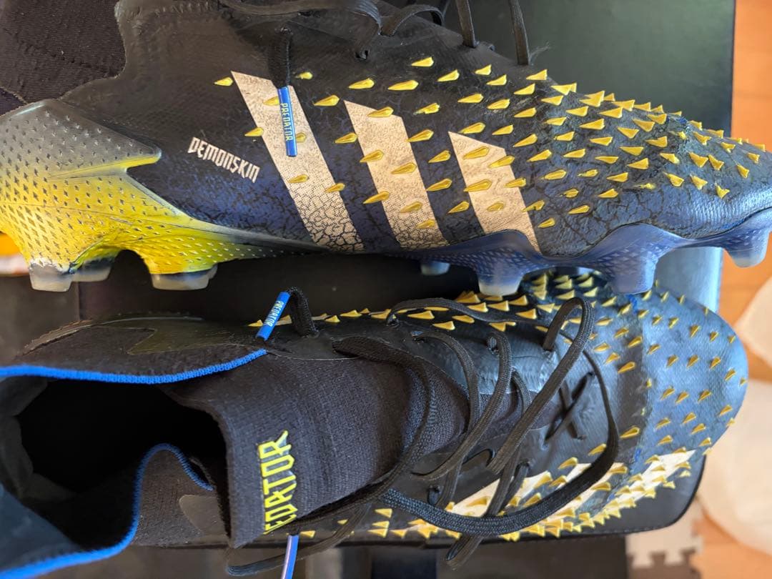 adidas Predator サッカーシューズ FG