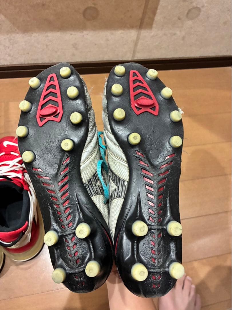 Mizuno サッカースパイク ホワイト/レッド/ブラック