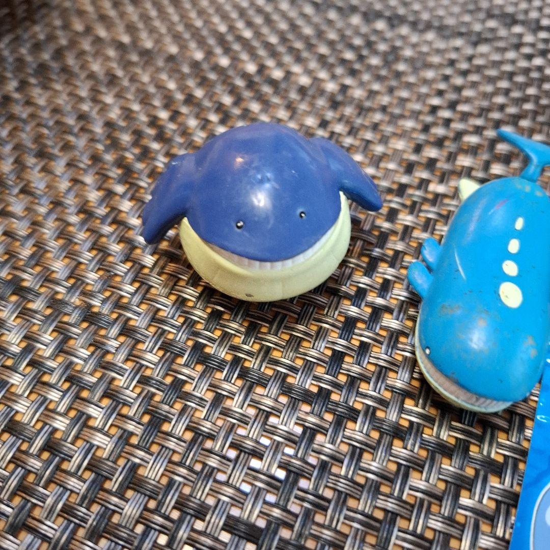 ポケモンフ　モンコレ　ィギュア 　ホエルコ　ホエルオー　指人形ホエルオー　カード