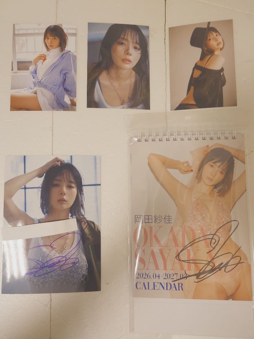 【直筆サイン入りカレンダー&大判生写真等】岡田紗佳2026年4月始まりカレンダー