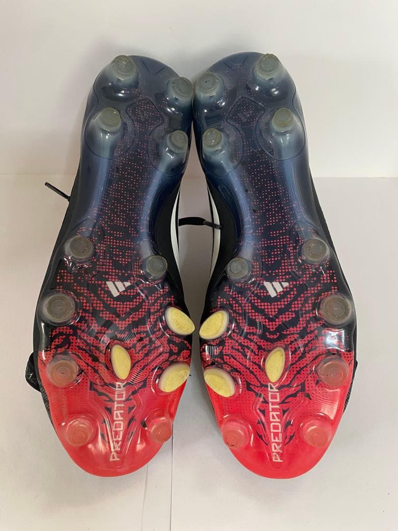 adidas Predator サッカーシューズ ブラック/レッド