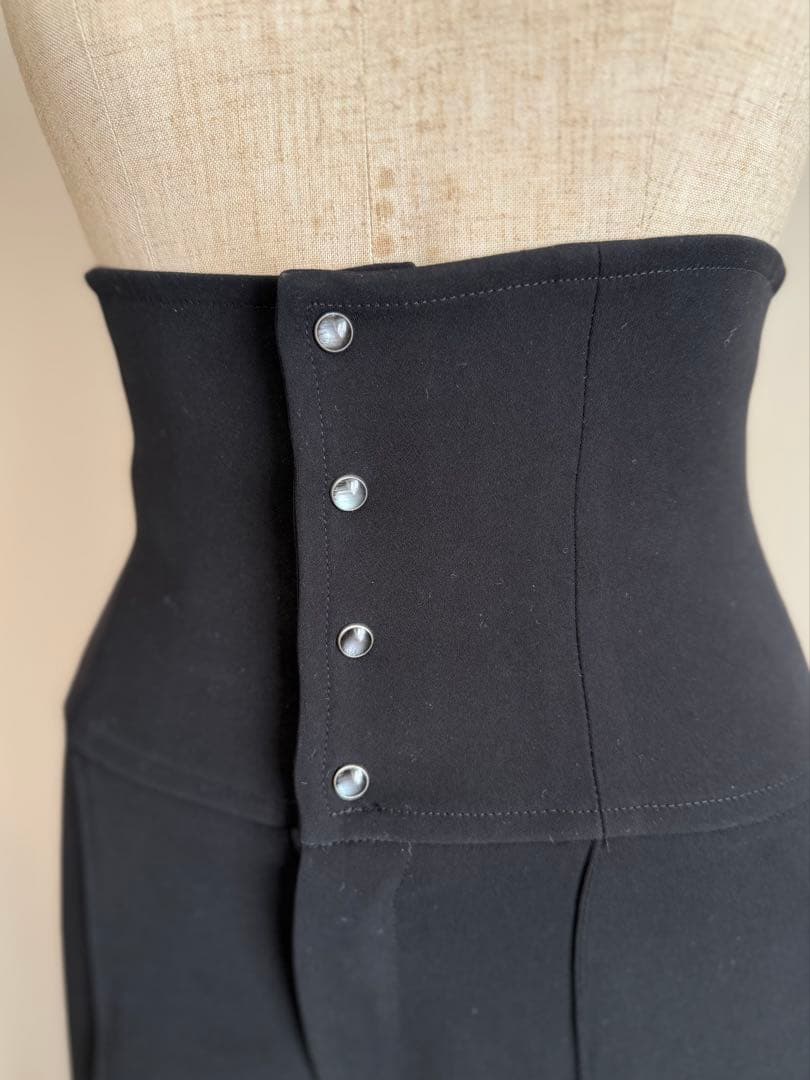 【新品未使用】チャコット　Chacott　ハイウエストパンツ　Sサイズ　黒