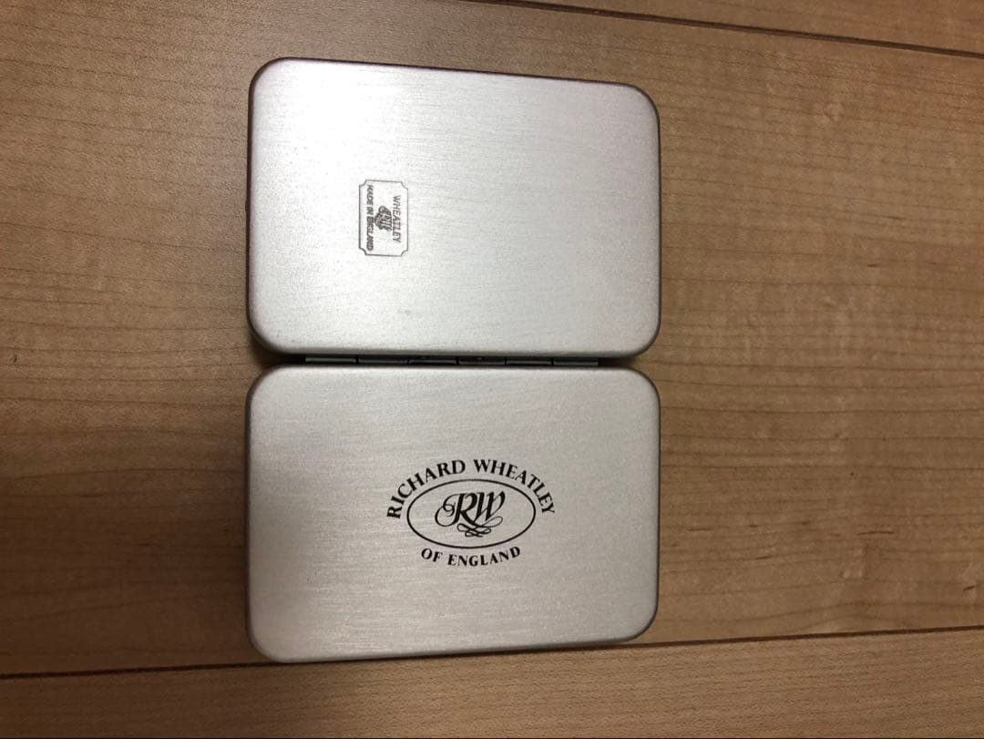 RICHARD WHEATLEY シルバーケース