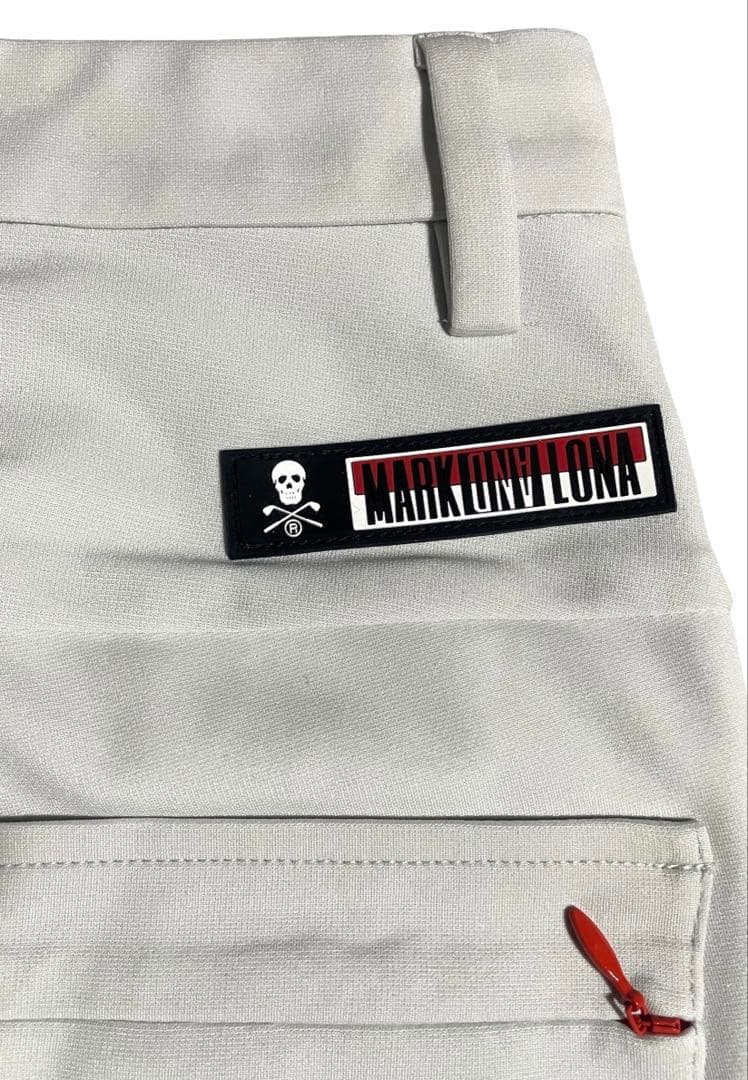 ✴︎新品✴︎ MARK & LONA ライトグレーストレッチパンツ　44(Ｓ)伸縮