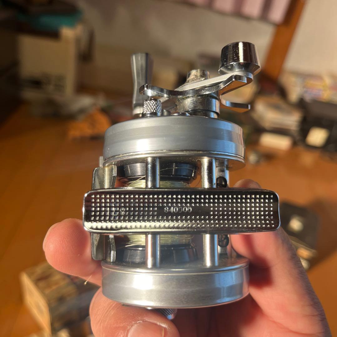 ABU Ambassadeur 2500C ベイトキャスティングリール　美品