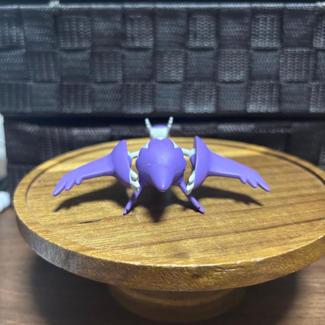 モンコレ メガラティオス フィギュア