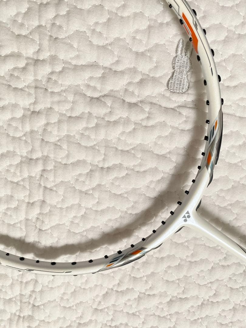 ヨネックス ボルトリック70 Etune 4UG5 バドミントンラケット