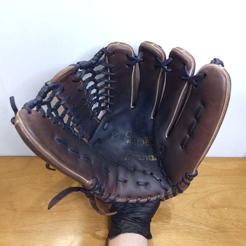 ミズノ MIZUNO イチローモデル 限定Mラベル 激レア 外野用 軟式グローブ