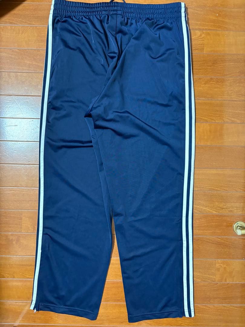 adidas トラックパンツ XL