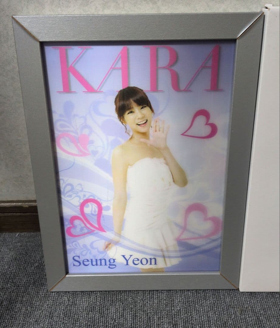 KARA 3D ポスター パネル ファミリーマート 非売品