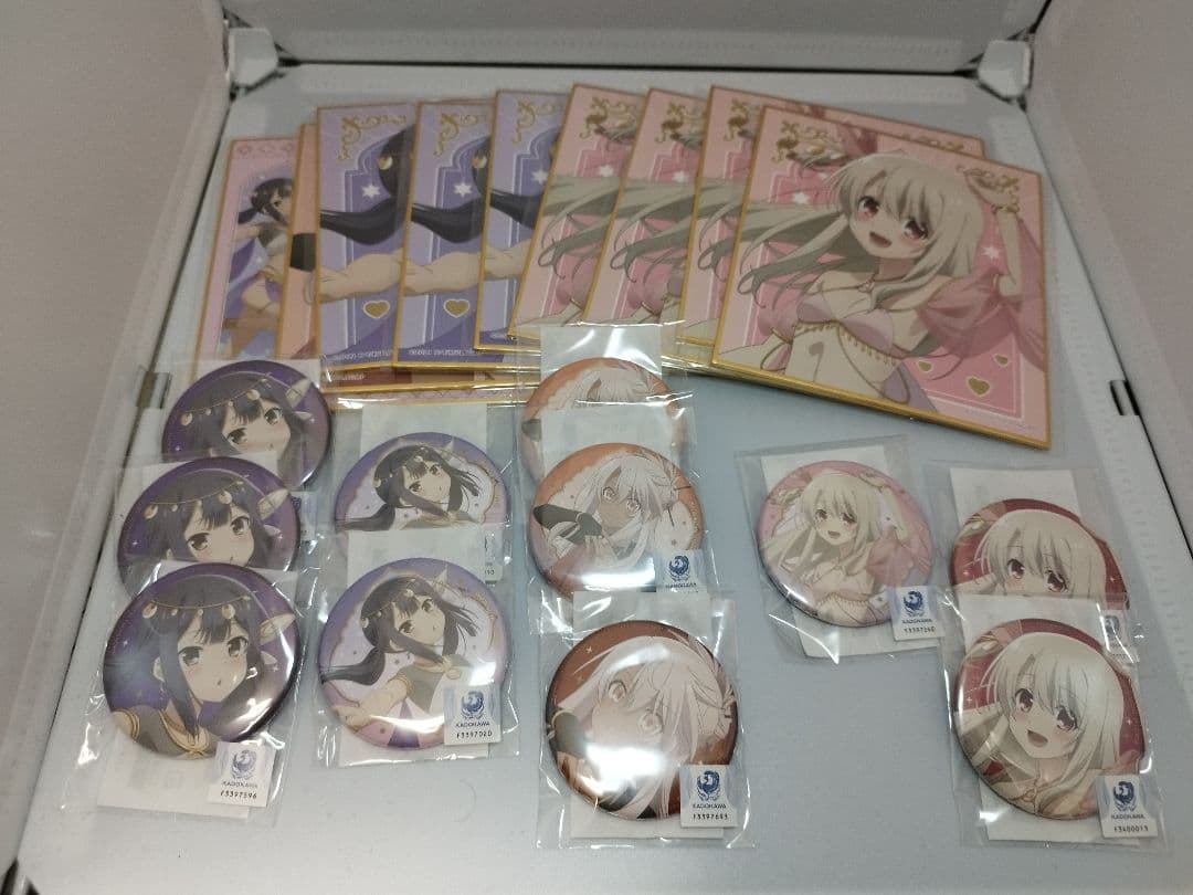 Fate/kaleid liner プリズマ☆イリヤ　色紙　缶バッジまとめ売り