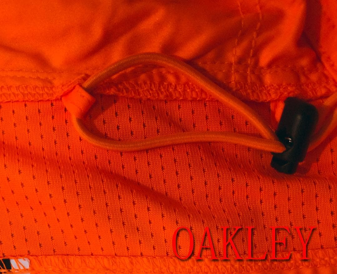 OAKLEY フード付きオレンジベスト Mサイズ