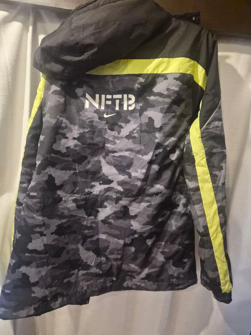 nftb 　NIKE NFTB ベンチコート 迷彩　XL