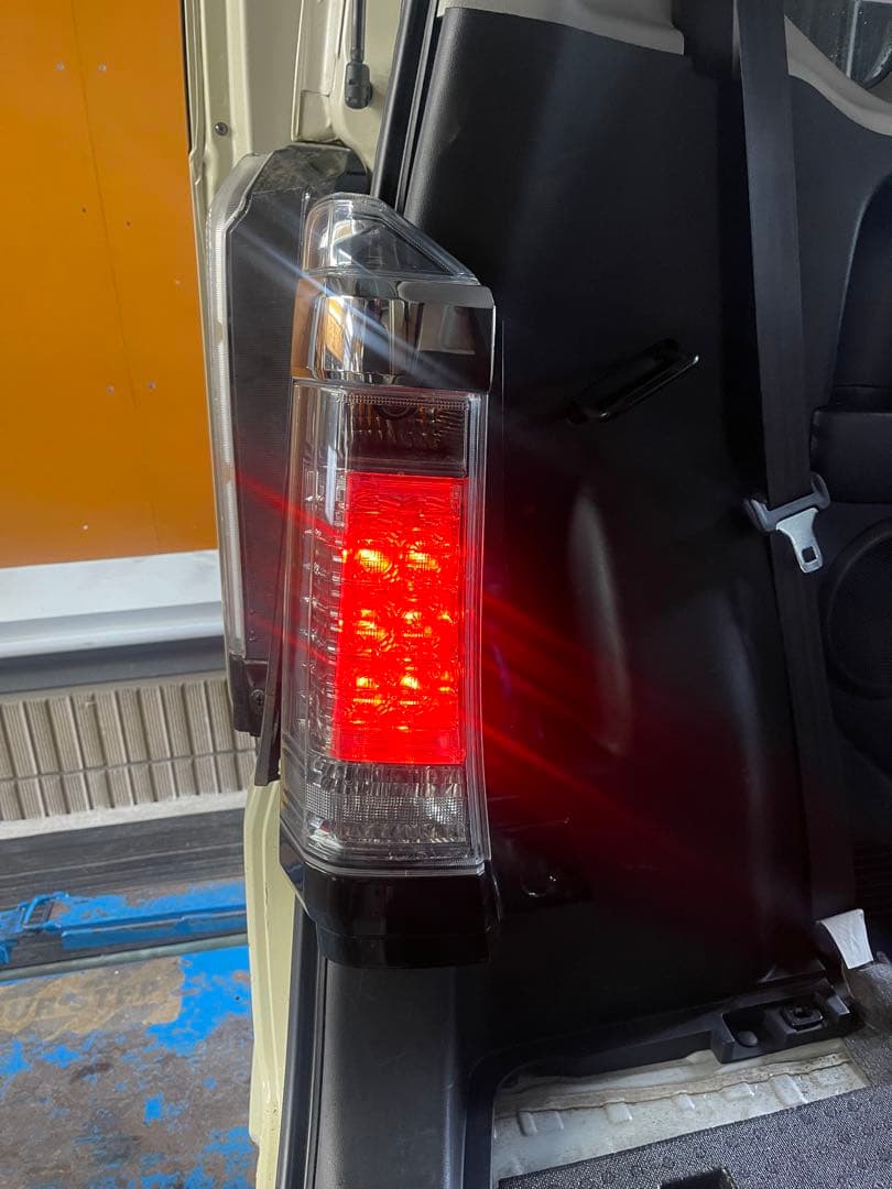 JF1 N-box カスタム　LED テールライト(右)