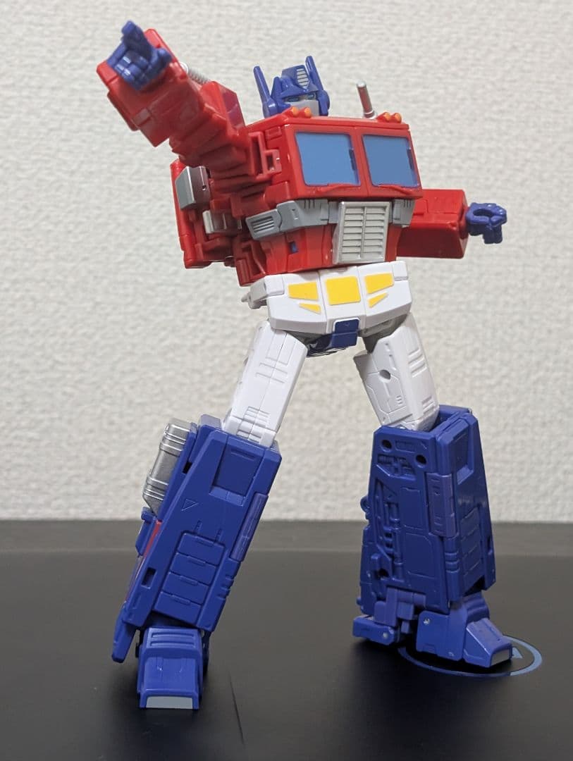 トランスフォーマースタジオシリーズ SS-142オプティマスプライム