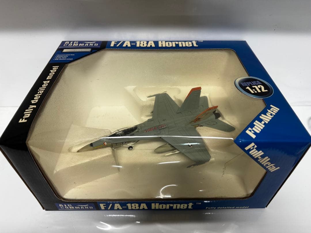 F/A-18 Hornet フルメタルモデル 1:72