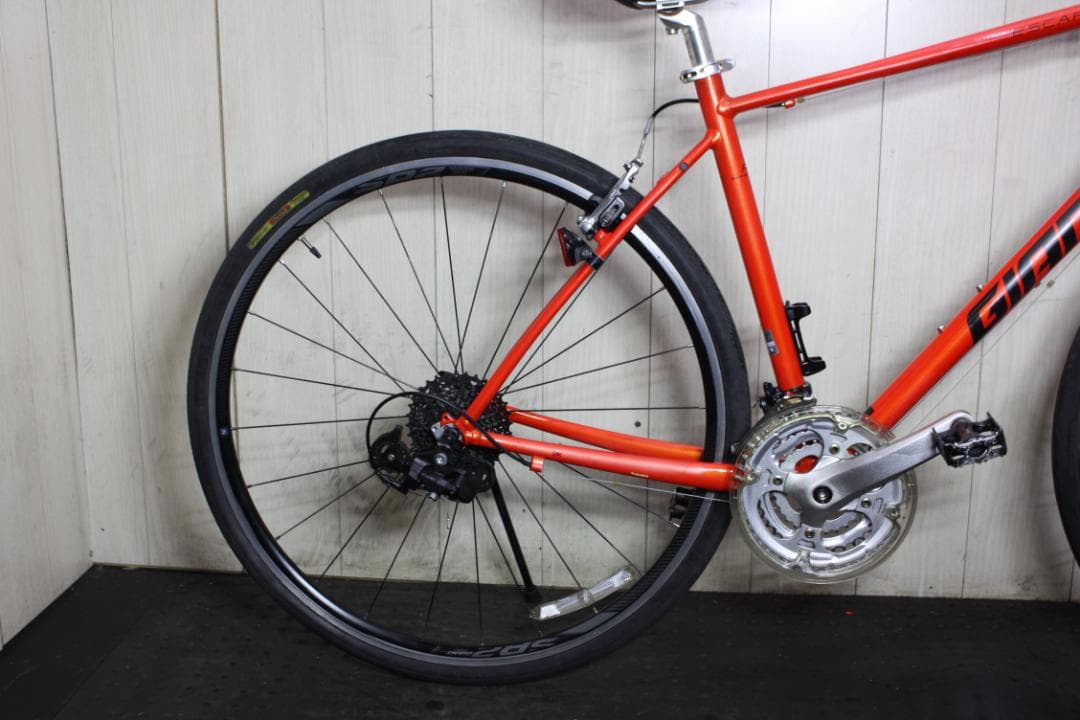 GIANT ESCAPE R3 700C 24速 500mm ORANGE色
