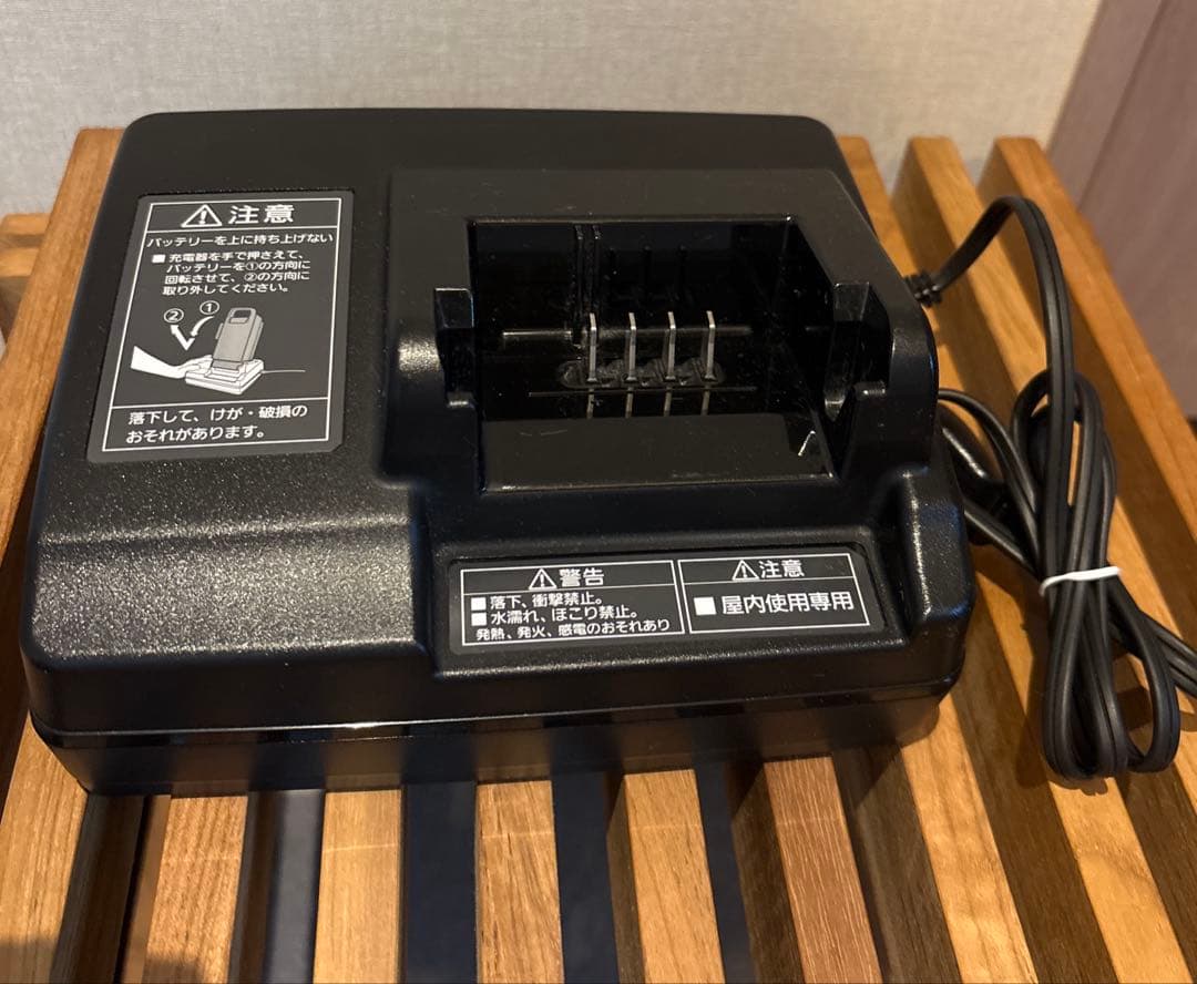Panasonic NKJ073Z 充電器 電動自転車　パナソニック