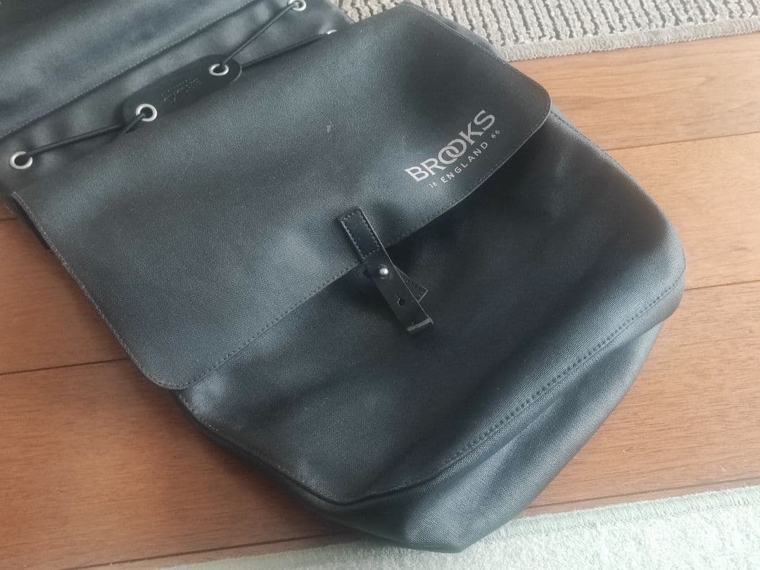 BROOKS（ブルックス） 折りたたみ式レザー パニアバッグ（黒）