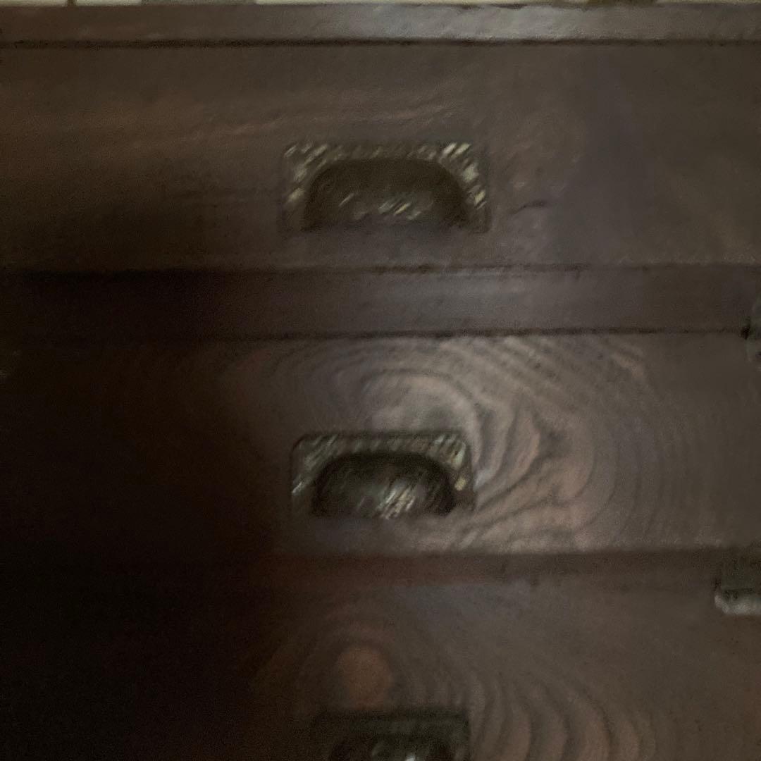 バタバタ飾り棚