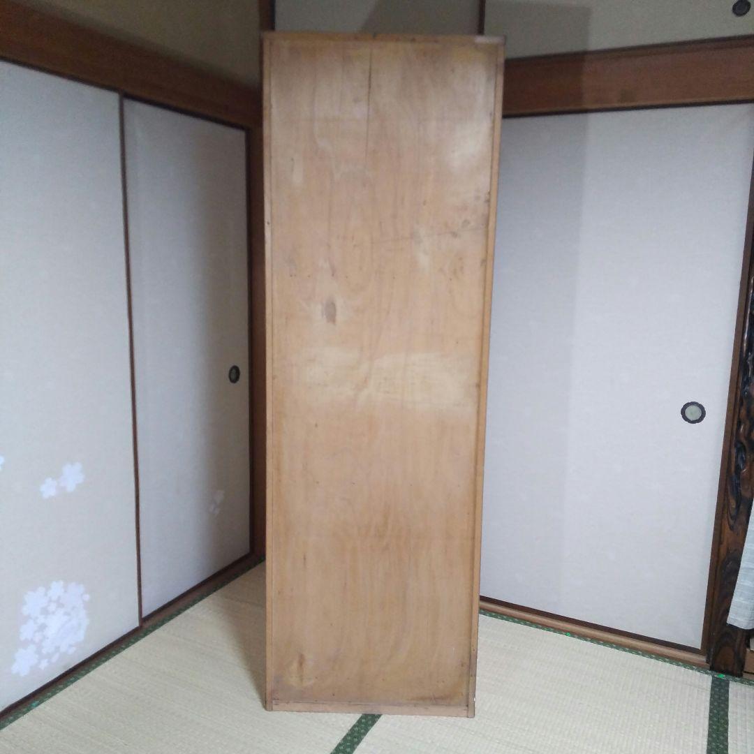 ＊ベージュの9段扉付き収納棚 ラック 両開き たっぷり収納 昭和レトロ
