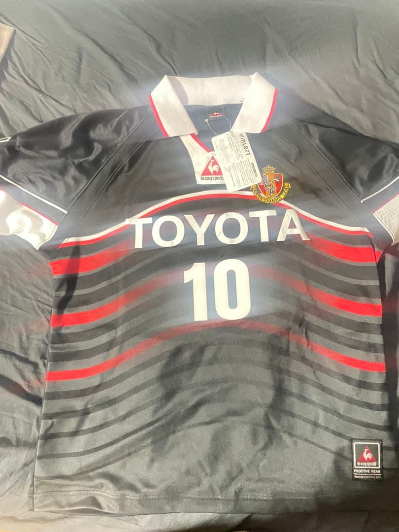 名古屋グランパスエイト　ストイコビッチ　サインユニフォーム
