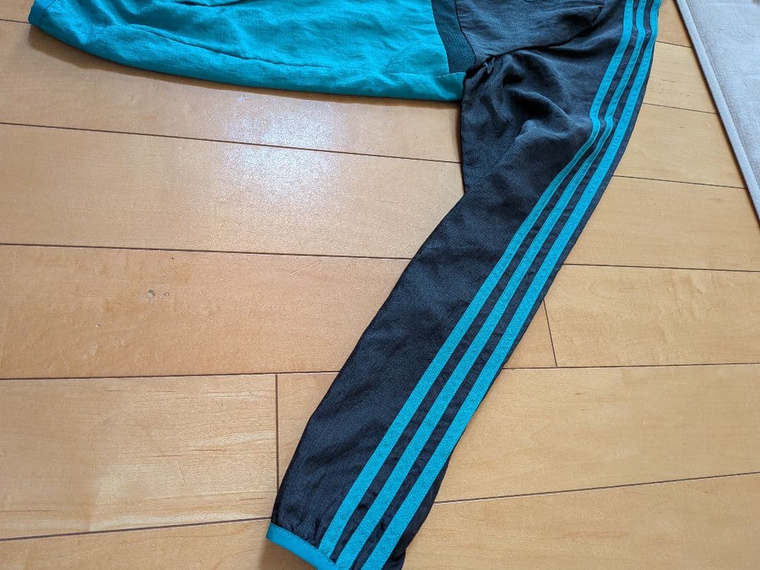 adidas21/22レアルマドリードナイロンジャケット
