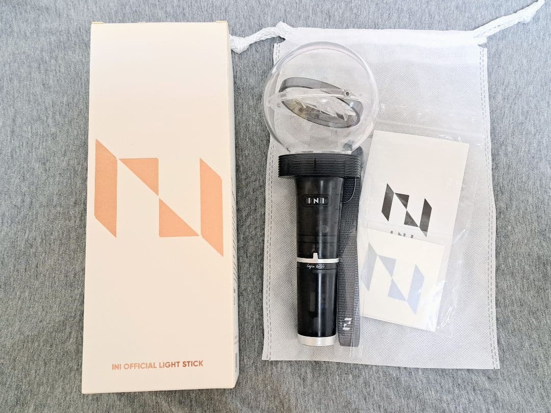 INI OFFICIAL LIGHT STICK Ver.2 ペンライト 2本