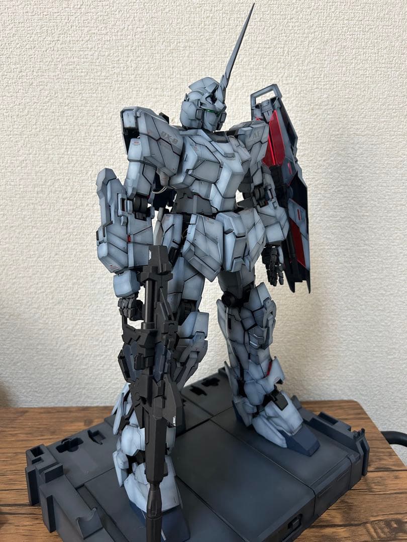 ガンプラ　PG ユニコーンガンダム　全塗装　完成品