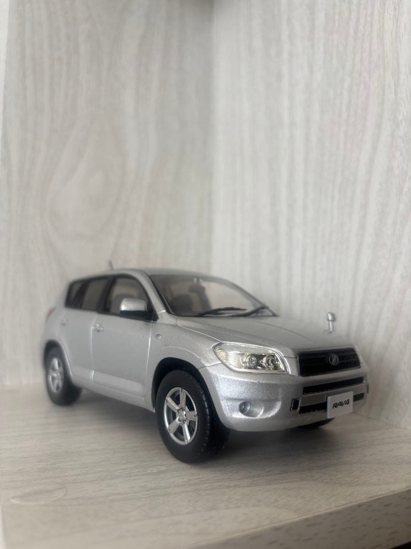 トヨタ RAV4 カラーサンプル
