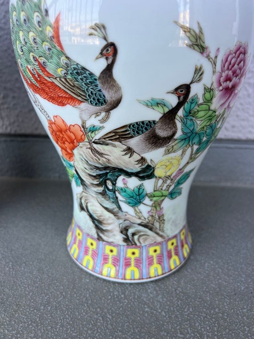 中国美術 民国初期頃 中国景德鎮製 粉 彩花鳥花瓶 一対 孔雀図飾り壺 美 品