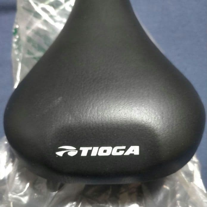 【90s・イタリア製】TIOGA MULTICONTROL サドル タイオガ