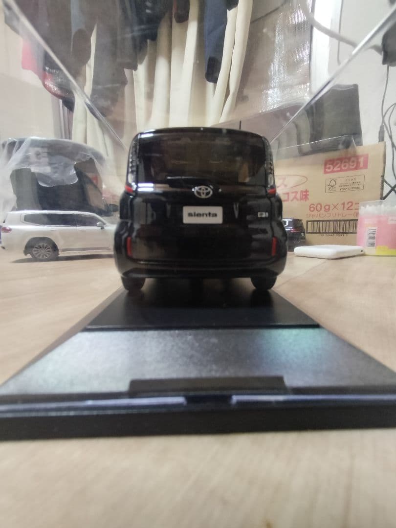 トヨタ シエンタ カラーサンプルミニカー 非売品 模型