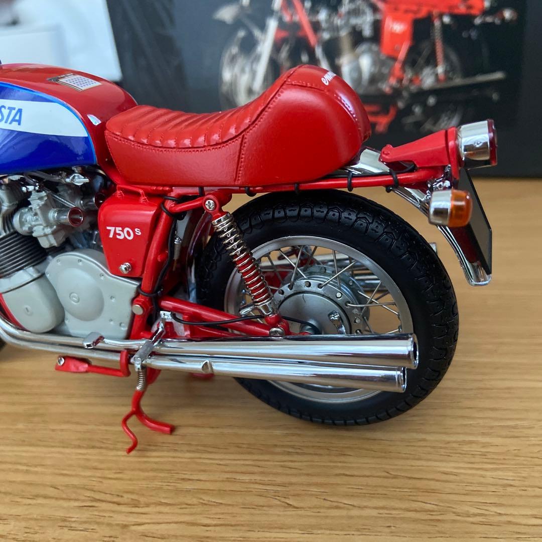 【未展示】ミニチャンプス 1/12 MVアグスタ 750 S（No.19）