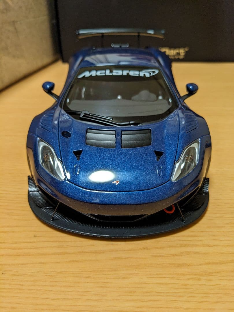オートアート1/18　マクラーレン 12C GT3