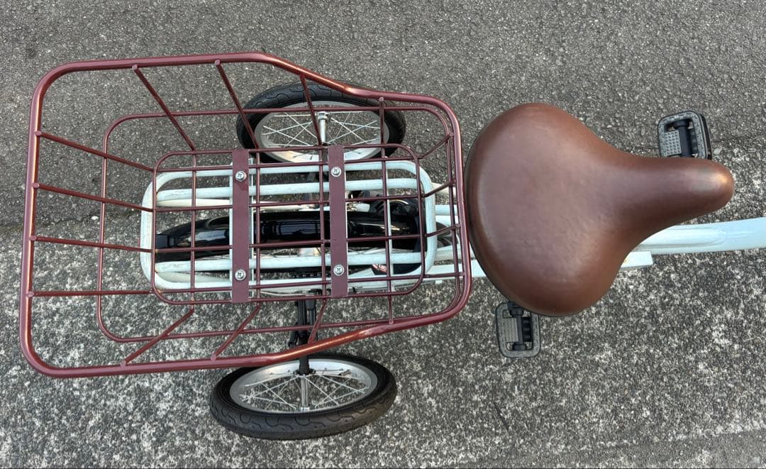 値下げ❗️ シティサイクル カゴ付き　倒れない　自転車　高齢者　四輪