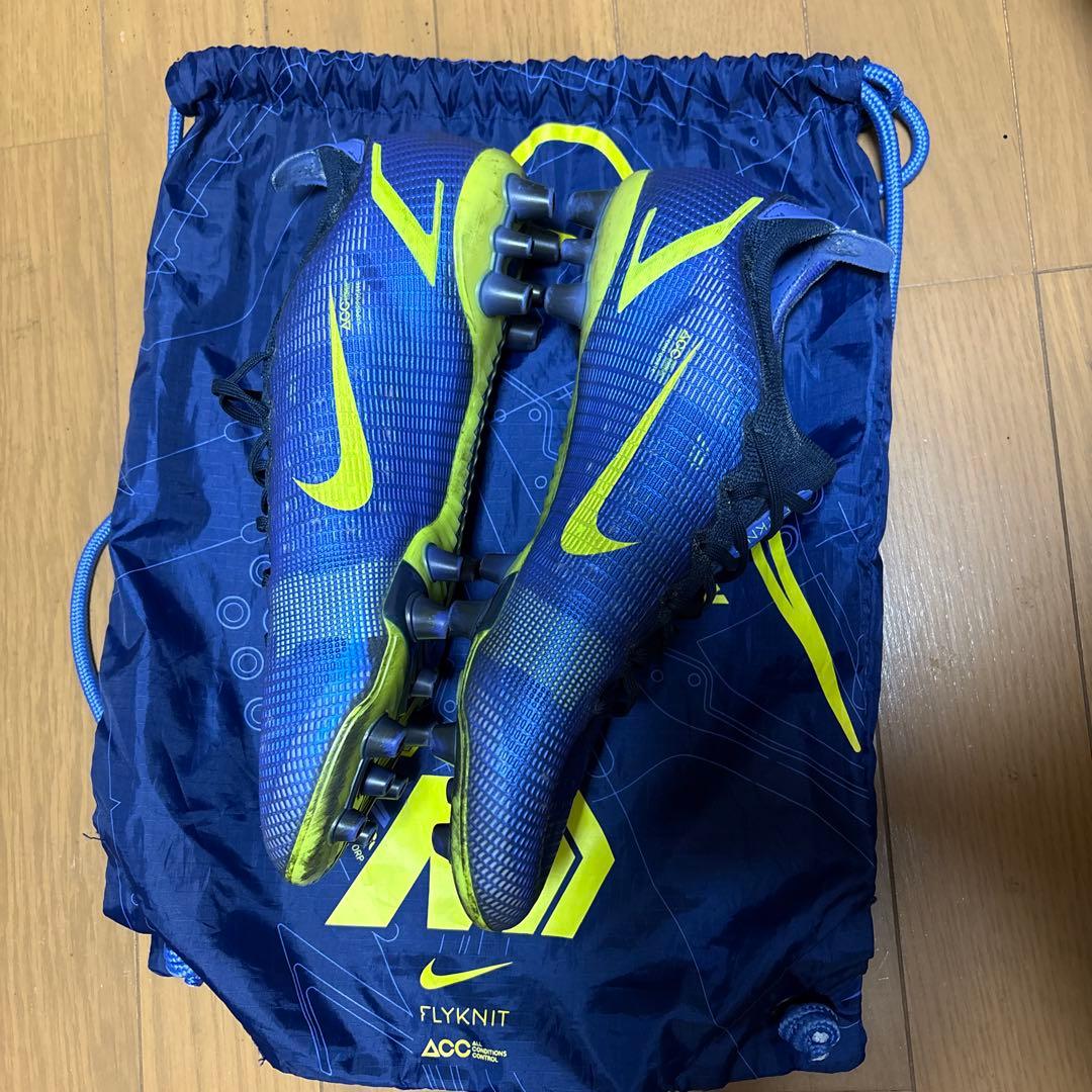 NIKE マーキュリアル