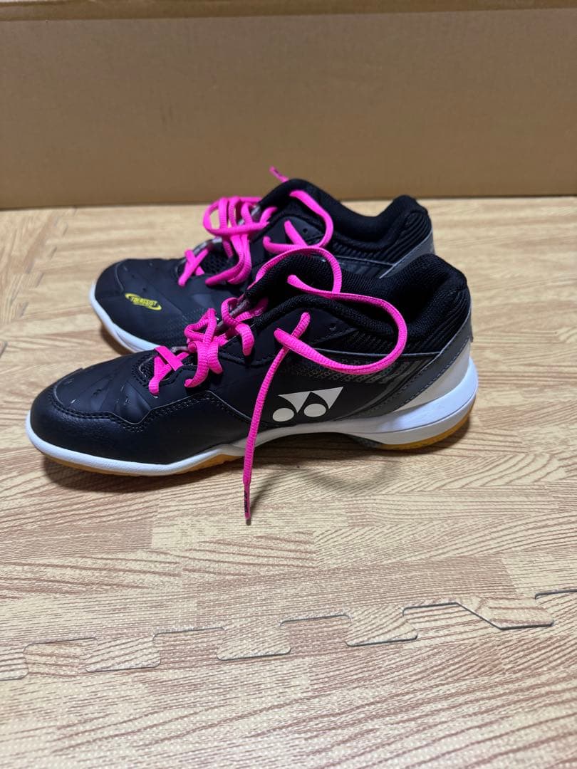 YONEX パワークッション65Z バドミントンシューズ　24.0センチ