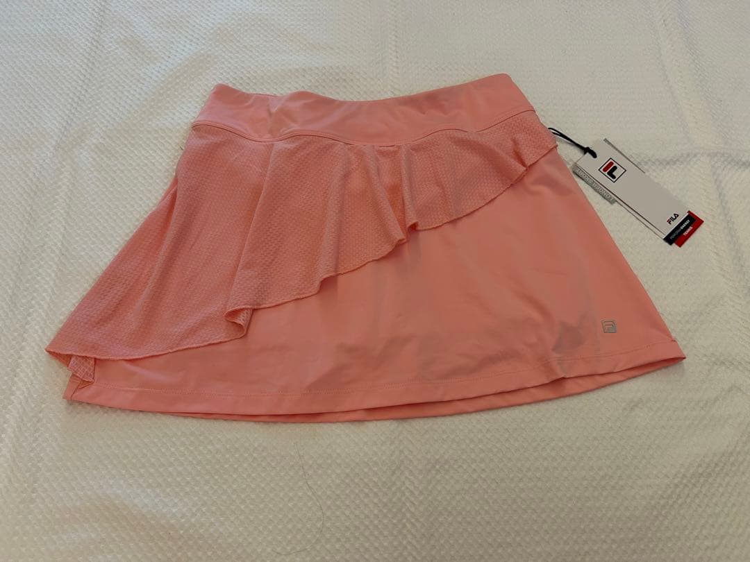 フィラ  テニスウェア　ピンク色スコート　US-Sサイズ　新品