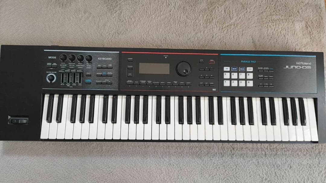 Roland JUNO-DS 61鍵盤キーボード 電源　ペダル　シールド付き
