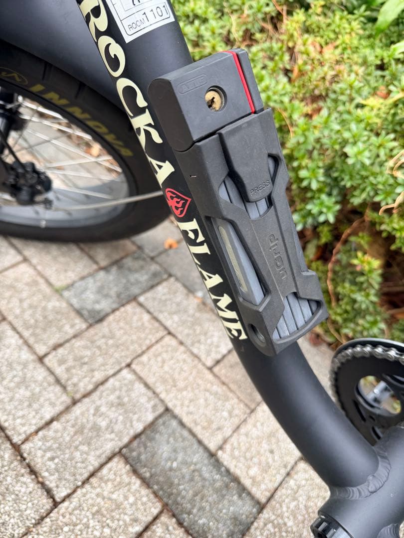 ロカフレーム　MAKAMI ブラック　電動自転車