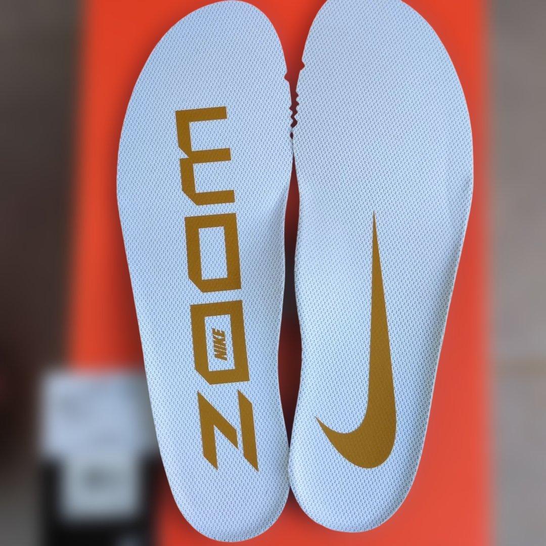 NIKEエアズームライバルフライ ホワイト/ゴールド 26.5cm