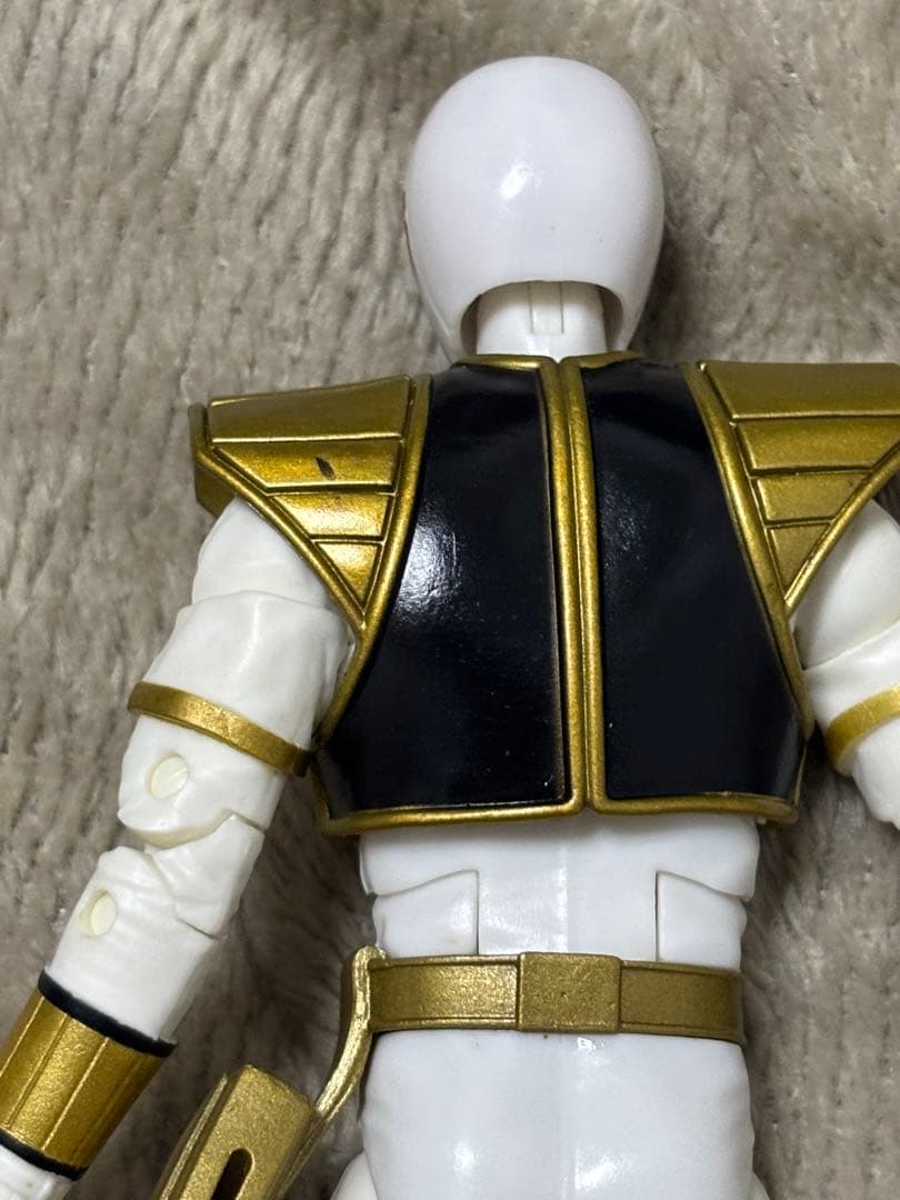 （破損あり）パワーレンジャーライトニングコレクション　ホワイトレンジャー